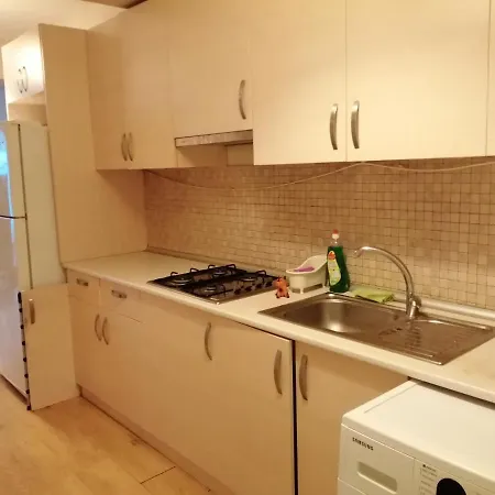 We Are In The Middle Of City, Perfectly Accessible Appartement *